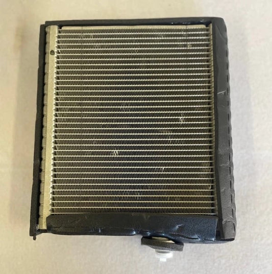 Mopar Replacement A/C Evaporator 12-18 Ram 6.7L Cummins 2500/3500 | 14-18 Ram 3.0L Ecodiesel 1500