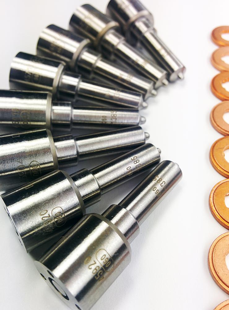 Chevy Duramax 04.5-05 LLY Injector Nozzle Set 20 Percent Over 50hp Dynomite Diesel