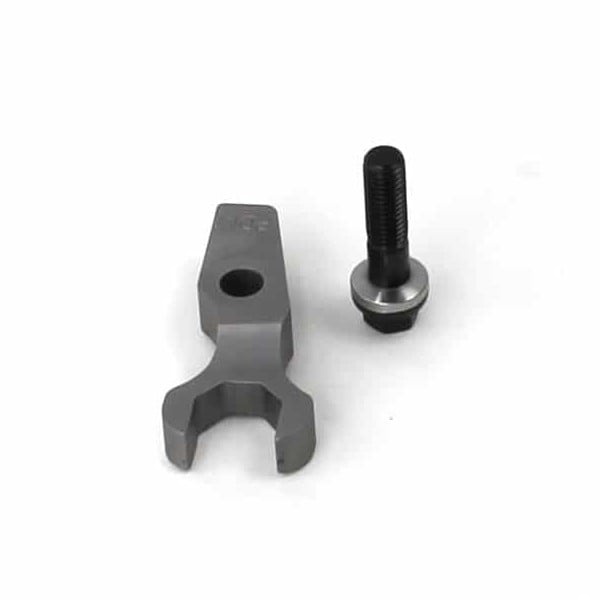 Industrial Injection Billet Injector Hold Downs with ARP Bolts and Hardware 01-04 GM Duramax LB7